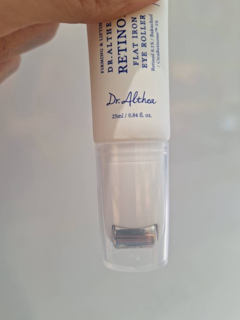  دور چشم رولی رتینول دکتر التیا ضد چروک و جوانساز پوست Dr.Althea Retinol Flat Iron Eye Roller 