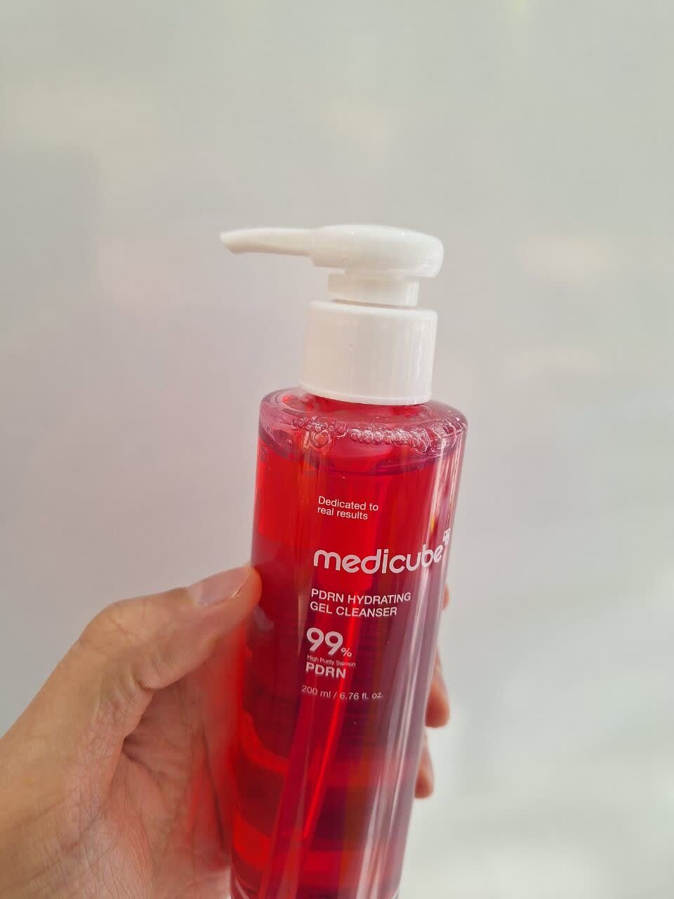 ژل شوینده PDRN مدی کیوب لایه بردار ملایم و روشن کننده پوست MEDICUBE PDRN Hydrating Gel Cleanser