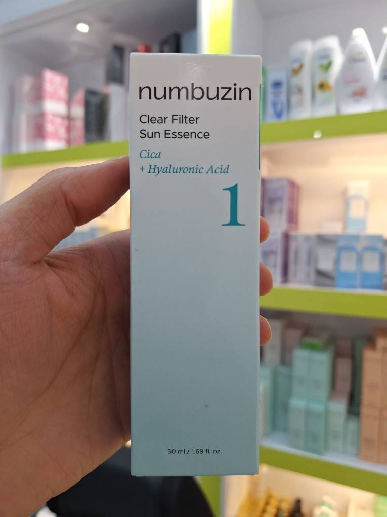  اسنس ضد آفتاب تسکین دهنده و روشن کننده شماره 1 نامبوزین Numbuzin No 1. Clear Filter Sun Essence 