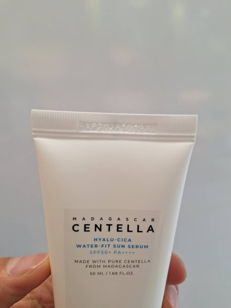 ضد آفتاب سنتلا SKIN 1004 هیالو سیکا ماداگاسکار اورجینال ++++Skin1004 Madagascar Centella Hyalu-Cica Water-Fit Sun Serum