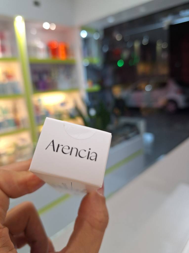  بوستر سرم گلیکولیک اسید آرنسیا لایه بردار، کنترل چربی و منافذ و روشن کننده پوست Arencia Eraser Shot Glycolic Acid Booste 