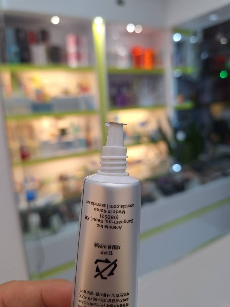  بوستر سرم گلیکولیک اسید آرنسیا لایه بردار، کنترل چربی و منافذ و روشن کننده پوست Arencia Eraser Shot Glycolic Acid Booste 