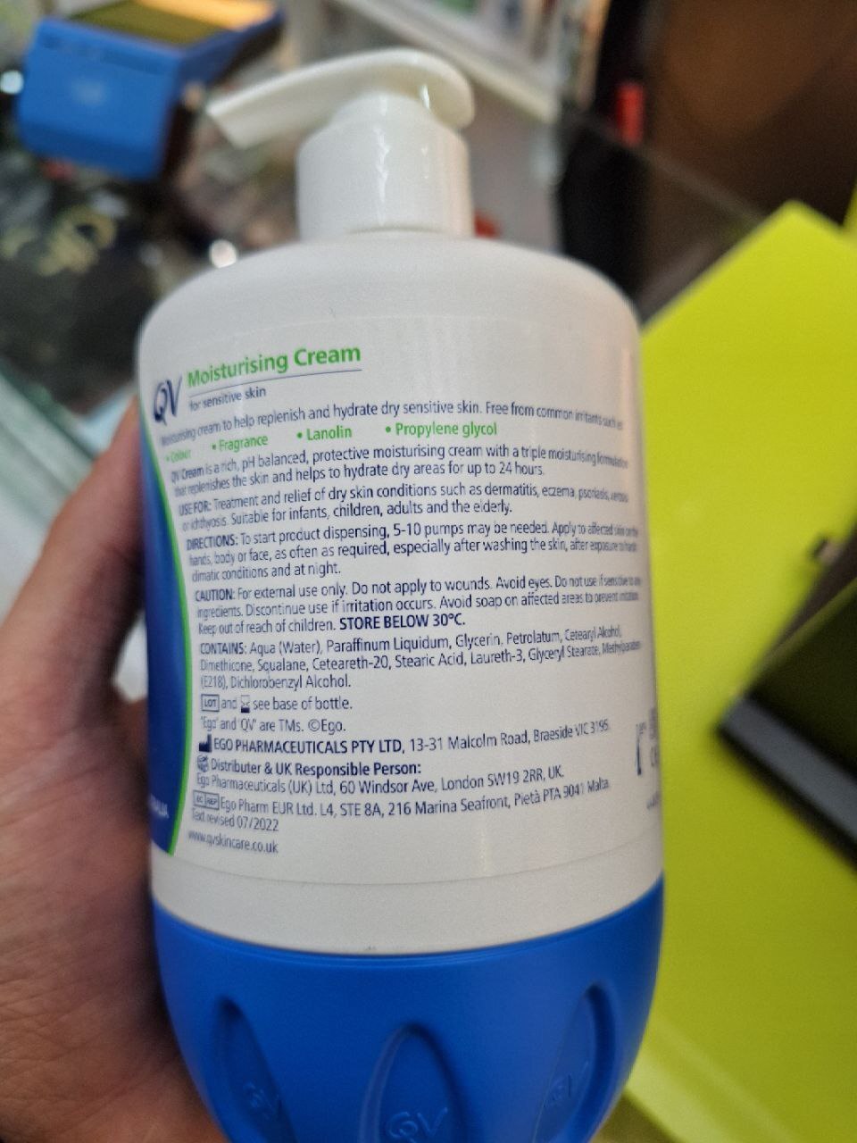  کرم مرطوب کننده پوست خشک کیووی QV حجم 500 گرم 