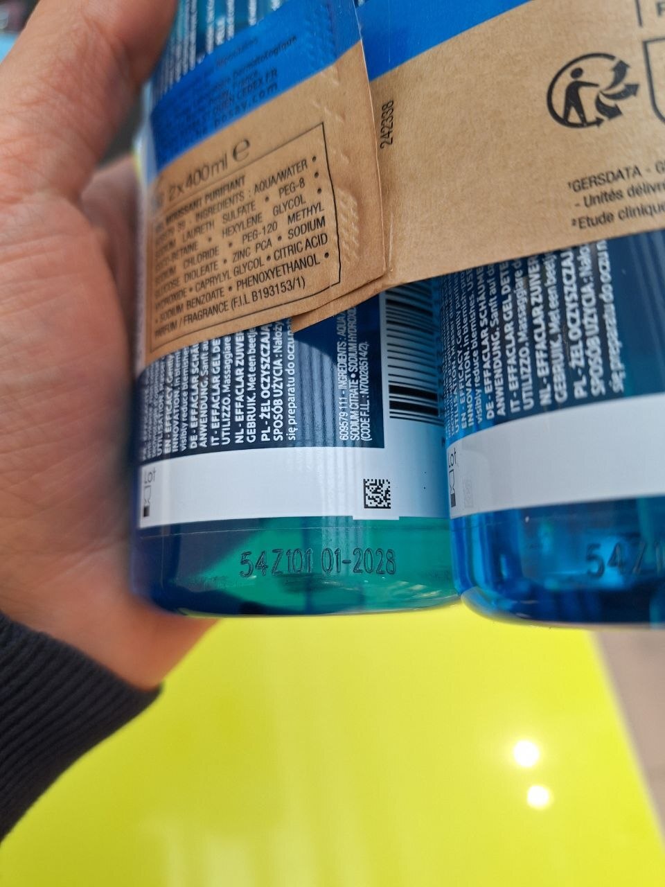  ژل شستشوی لاروش پوزای مدل میکروبیوم ساینس ۴۰۰ میل 