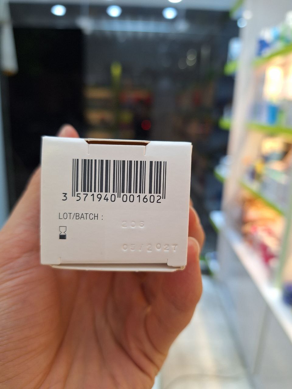  بی بی کرم اکتی پور نوروا رنگ لایت Noreva Actipur BB Cream Light  
