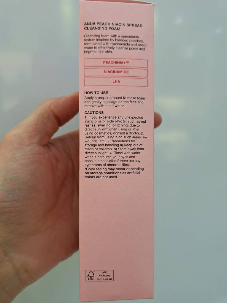 فوم شوینده روشن کننده هلو نیاسین آنوا Anua Peach Niacin Spread Cleansing Foam 