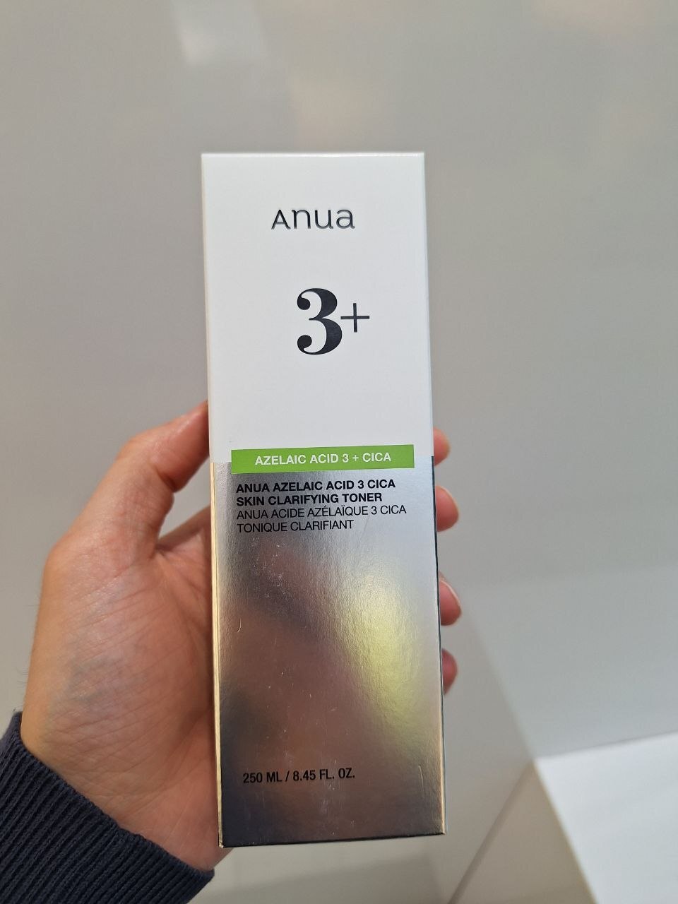 تونر ضد قرمزی و شفافکننده پوست سیکا و آزلائیک اسید ۳ آنوا