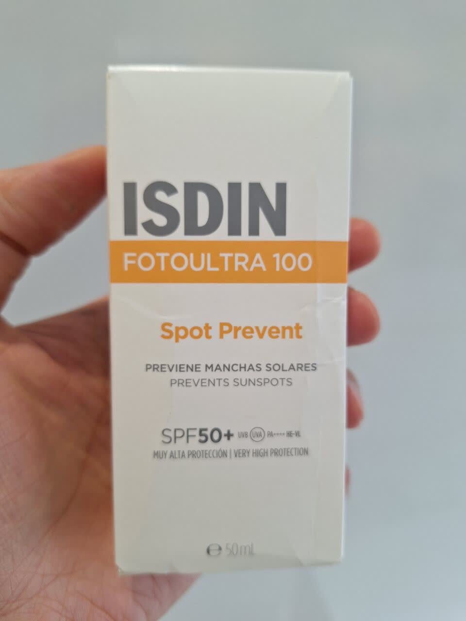  ISDIN Fotoultra 100 Spot Prevent  ضد آفتاب اسپات پریونت ایزدین اورجینال حجم 50 میل 