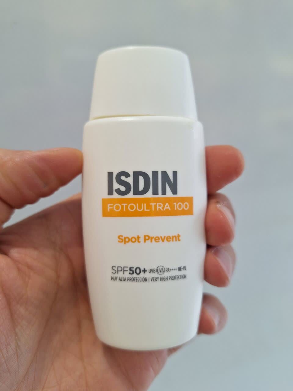  ISDIN Fotoultra 100 Spot Prevent  ضد آفتاب اسپات پریونت ایزدین اورجینال حجم 50 میل 
