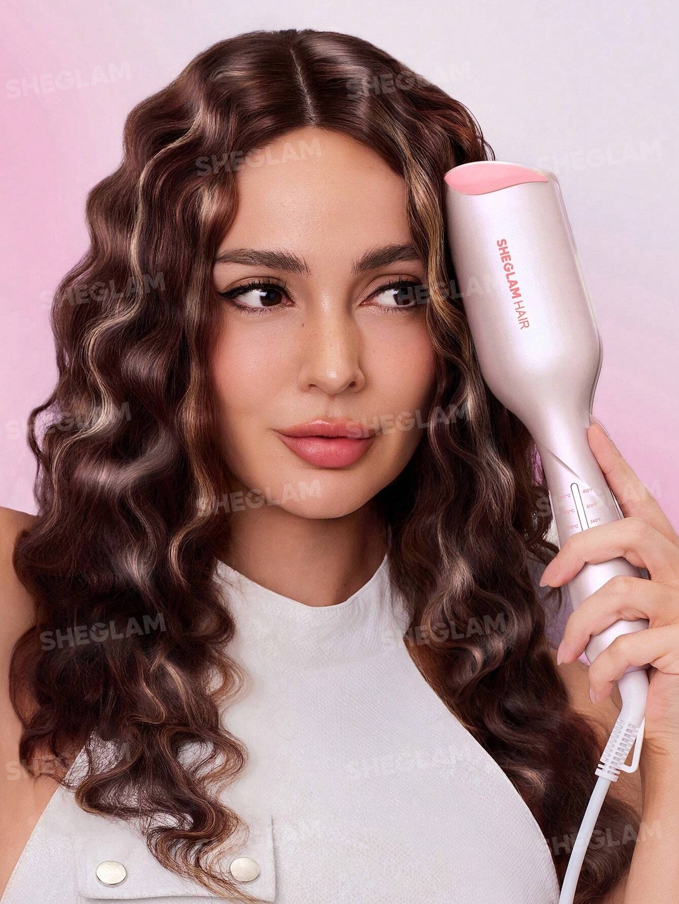  دستگاه ویو مو ساحلی شیگلم سایز 25 Cupid's Charm Beach Babe Hair Waver-25mm UK Plug 
