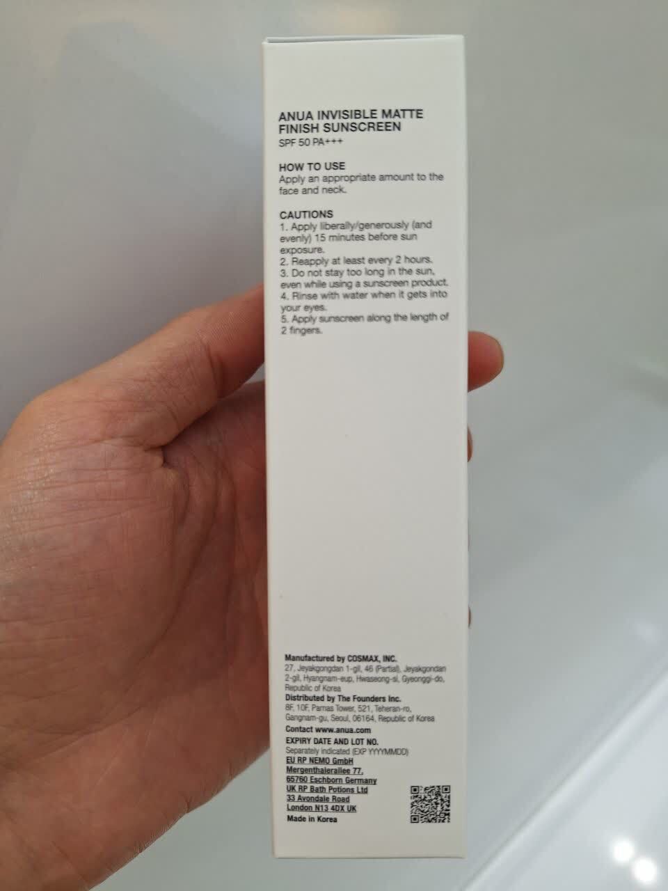  ضد آفتاب بی رنگ با فینیش مات SPF50 آنوا مدل Invisible Matte 
