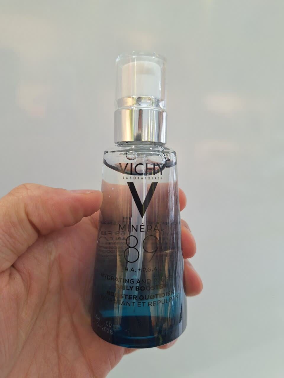  ​​​​​​Vichy Mineral 89 Skin Fortifying Daily Booster سرم آبرسان پوست ویشی مدل مینرال 89 