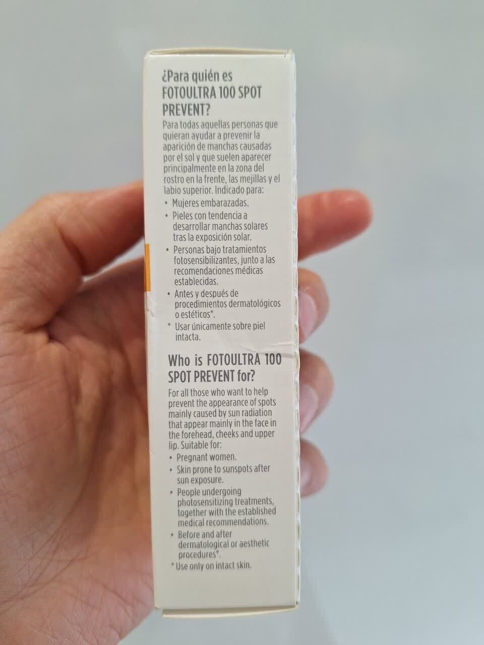  ISDIN Fotoultra 100 Spot Prevent  ضد آفتاب اسپات پریونت ایزدین اورجینال حجم 50 میل 