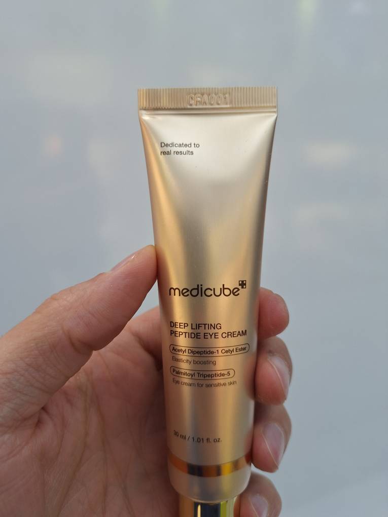  دورچشم لیفتینگ حجم 30 میلی لیتر مدی کیوب Medicube Deep Lifting Peptide Eye Cream 30 ml 