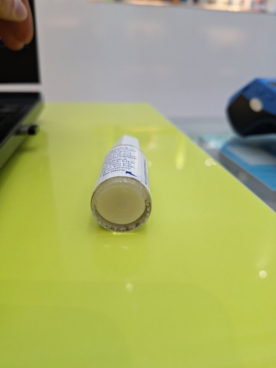 محلول تقویت کننده مژه و ابرو ماوالا 10 میلی لیتر طرح جدید