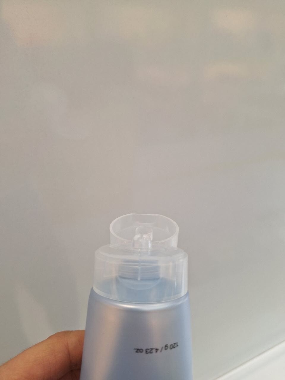 فوم شوینده کپسولی سالیسیلیک اسید مدی کیوب لایه بردار ملایم و کنترل منافذ پوست Medicube Zero Pore SA Clear Capsule Cleans