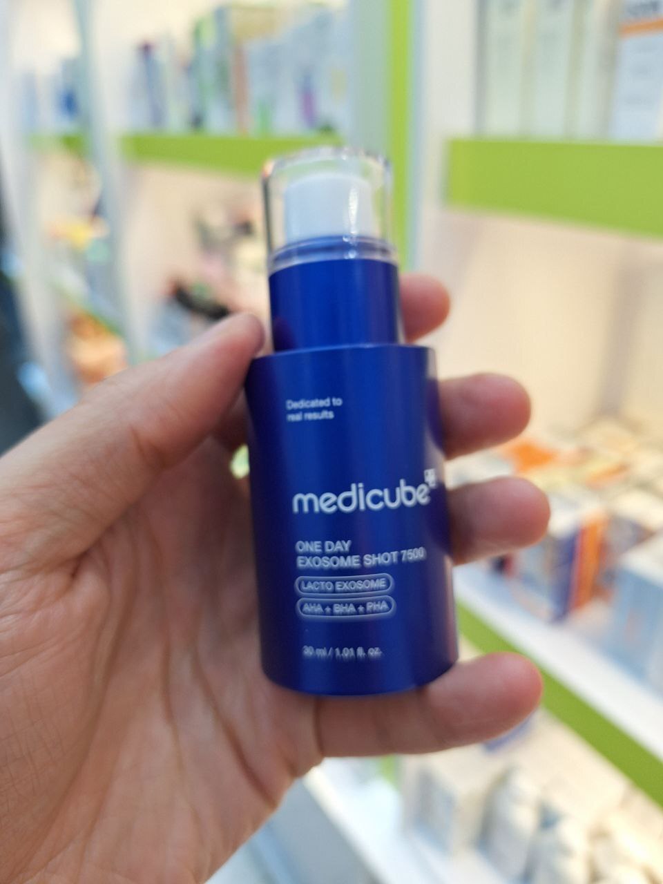  سرم لایه بردار و باز سازی کننده اگزوزوم شات 7500 مدی کیوب | medicube One Day Exosome Shot 7500 
