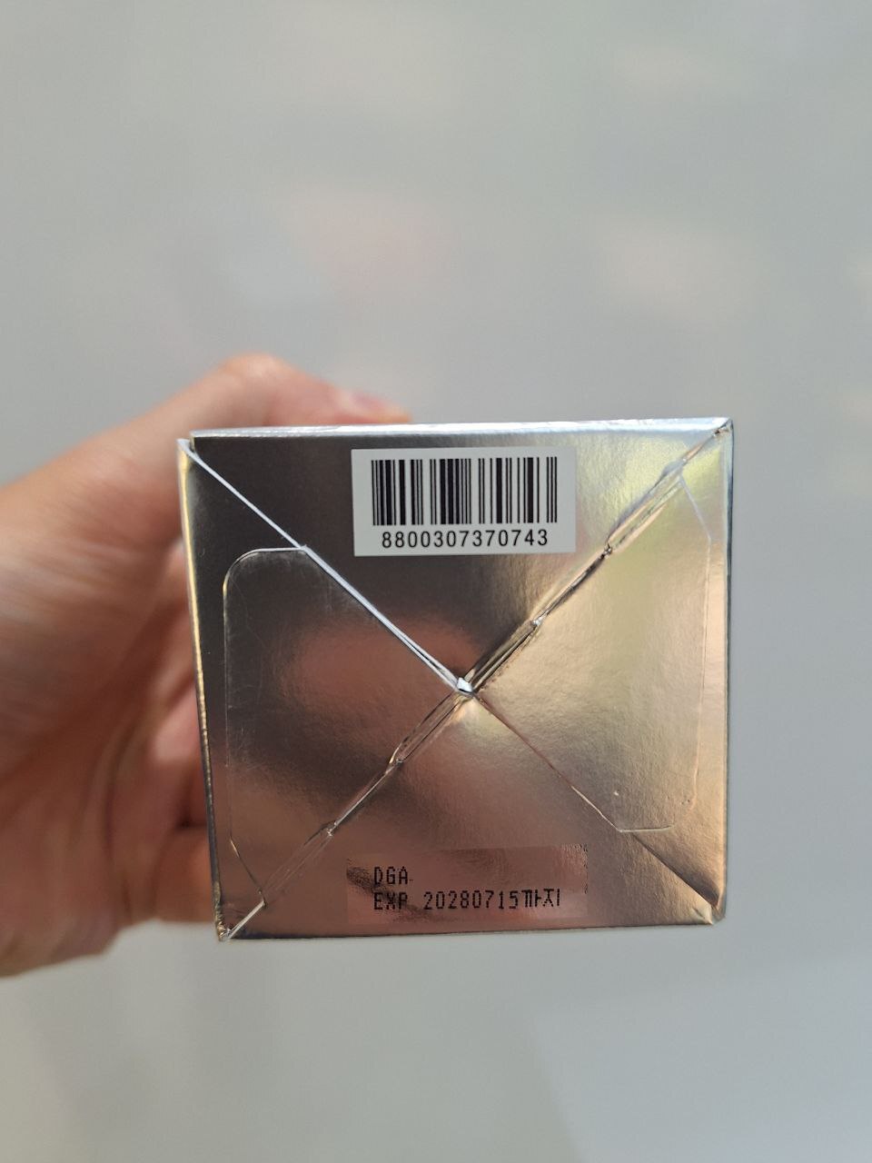 تونر ضد قرمزی و شفافکننده پوست سیکا و آزلائیک اسید ۳ آنوا