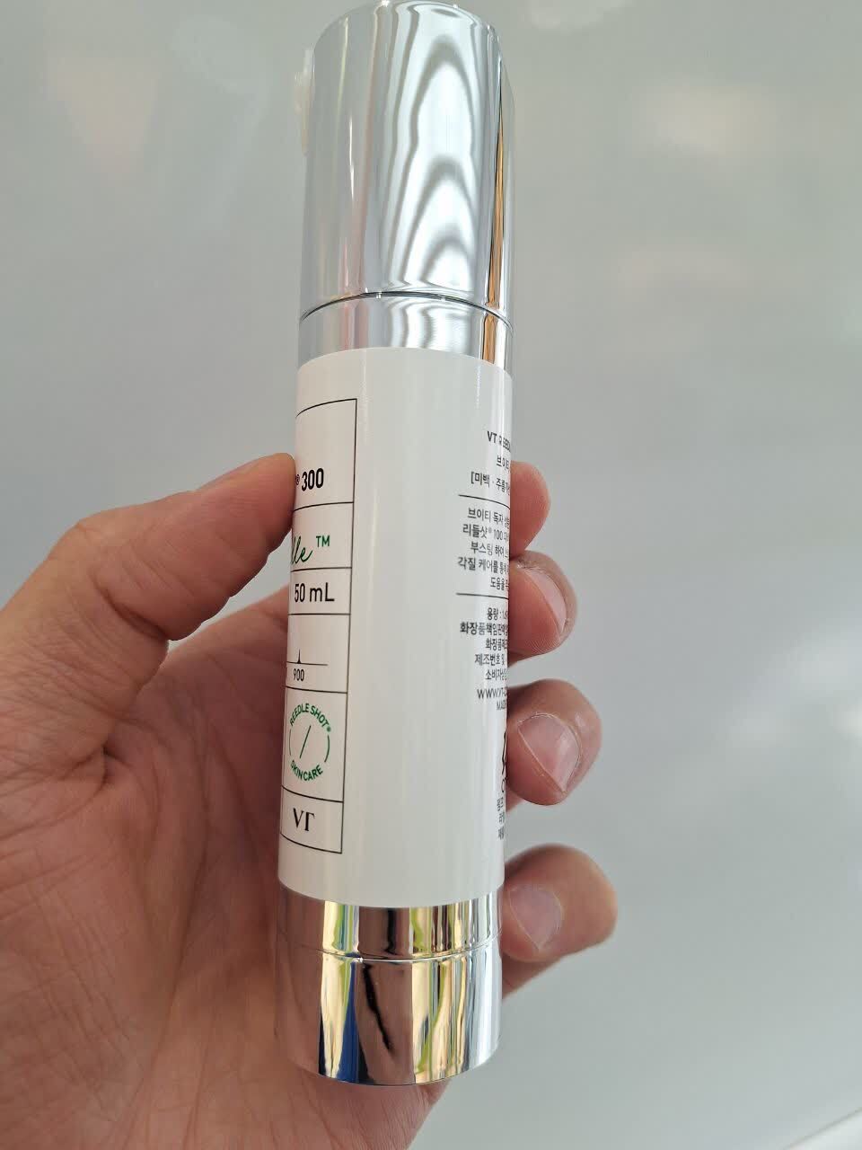  اسنس ترمیم کننده و تسکین دهنده ریدل شات 300 وی تی کازمتیک VT Cosmetics Reedle Shot 300 