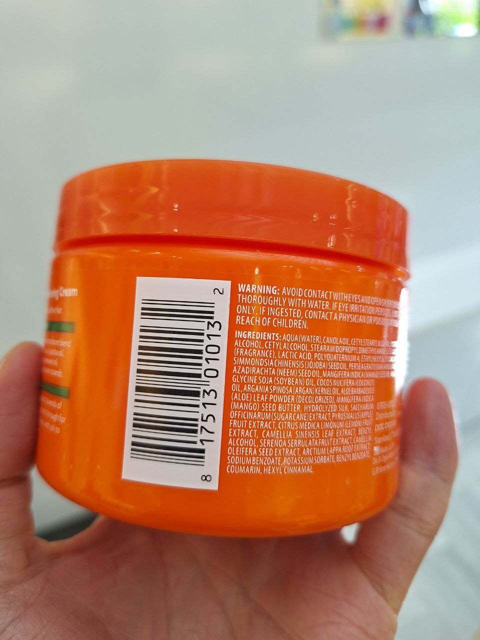  کرم مرطوب‌کننده و حالت‌دهنده بدون نیاز به آبکشی کانتو  Cantu Shea Butter Leave-In Conditioning Cream 