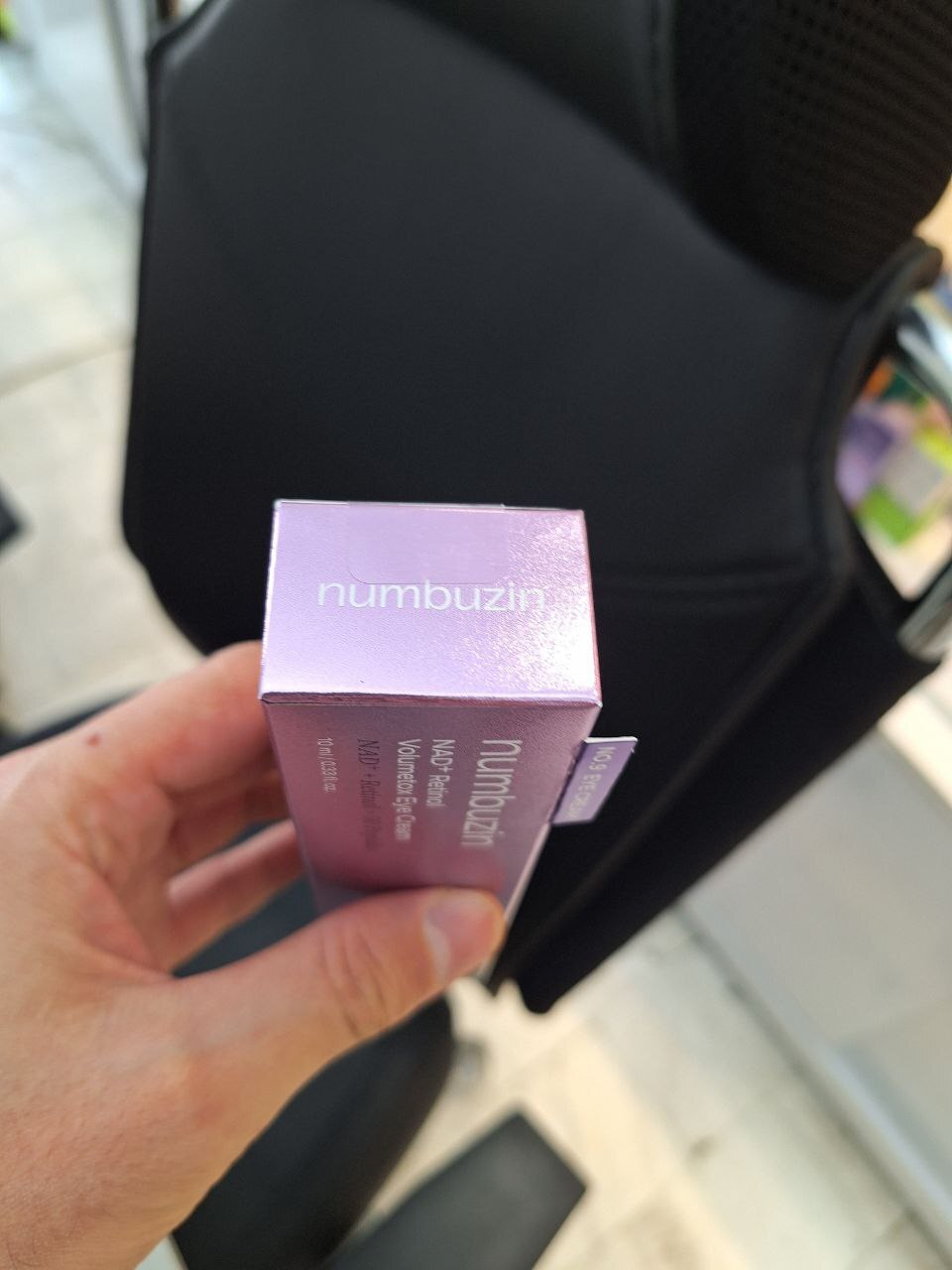  کرم دور چشم نامبوزین شماره 9 با ترکیب رتینول و NAD+ 