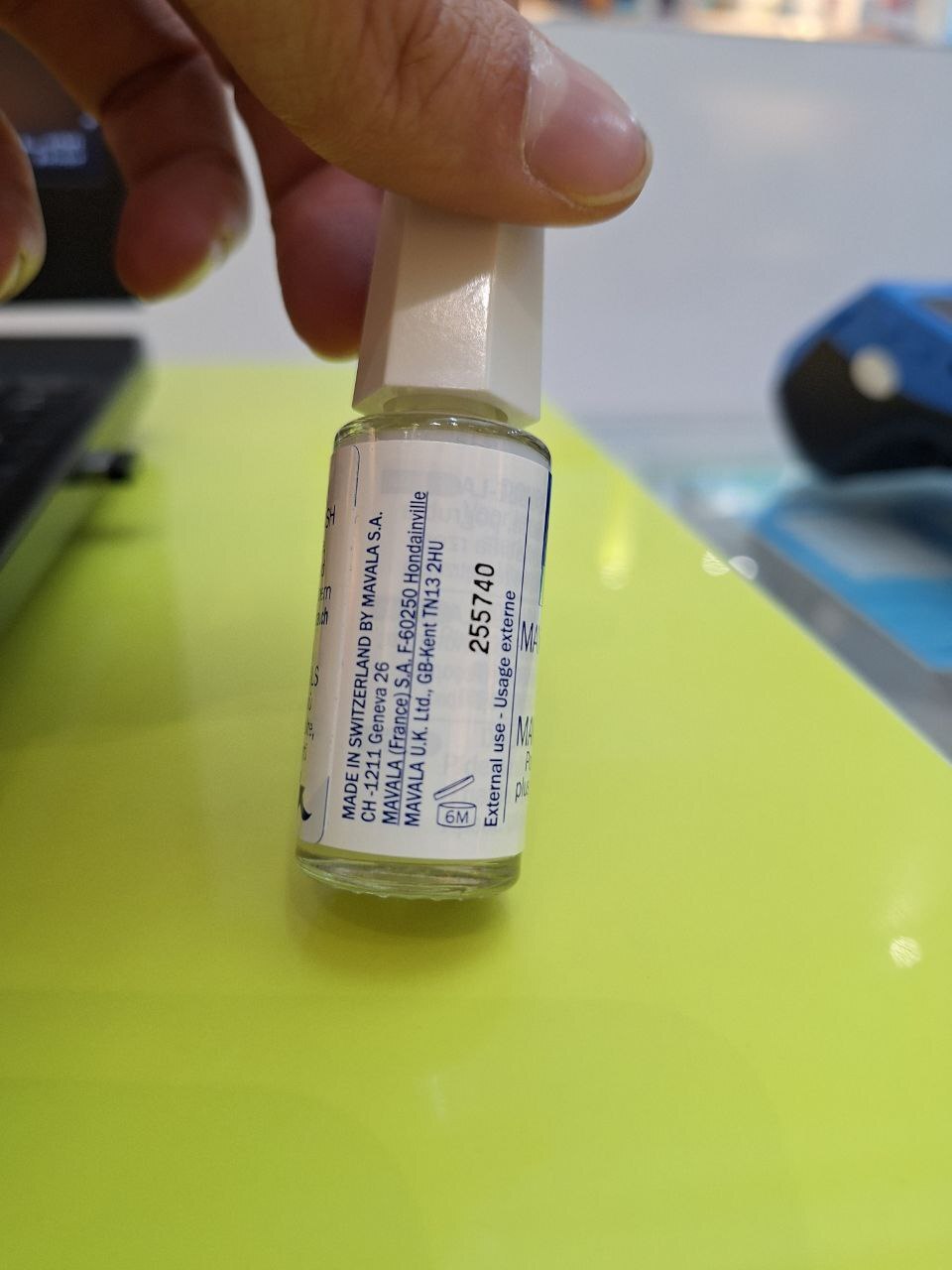 محلول تقویت کننده مژه و ابرو ماوالا 10 میلی لیتر طرح جدید