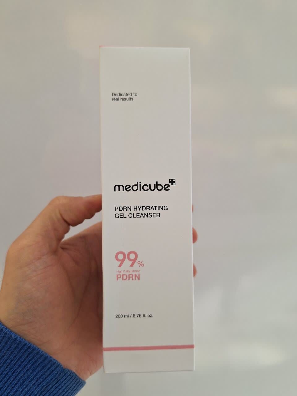 ژل شوینده PDRN مدی کیوب لایه بردار ملایم و روشن کننده پوست MEDICUBE PDRN Hydrating Gel Cleanser