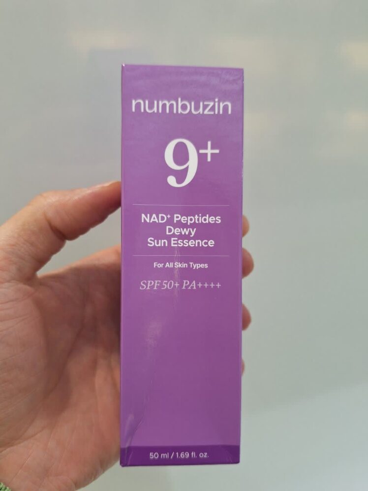اسنس ضد آفتاب NAD+ و پپتاید شماره 9 نامبوزین Numbuzin ضد پیری و سفت کننده