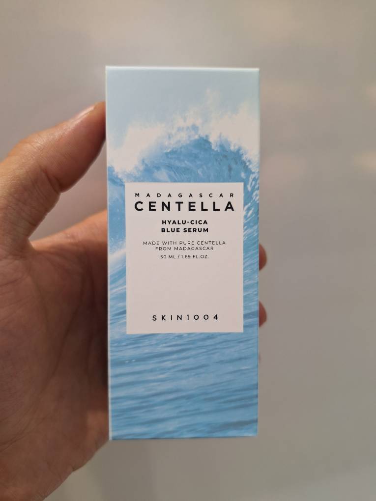  سرم Madagascar Centella Hyalu-Cica Blue Serum سرم آبرسان هیالو-سیکا بلو اسکین ۱۰۰۴ (SKIN1004) 