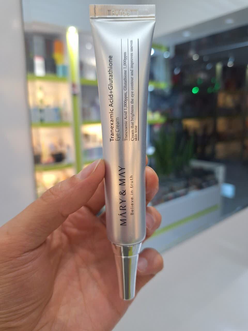  کرم دور چشم ضد لک و روشن کننده گلوتاتیون و ترانگزامیک اسید مری اند می Mary & May Tranexamic Acid+ Glutathion Eye Cream 3 