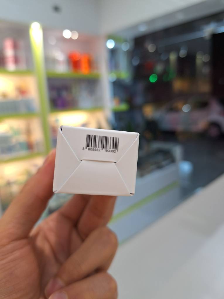  بوستر سرم گلیکولیک اسید آرنسیا لایه بردار، کنترل چربی و منافذ و روشن کننده پوست Arencia Eraser Shot Glycolic Acid Booste 
