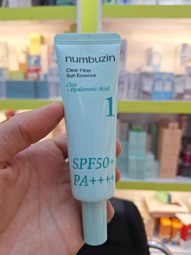  اسنس ضد آفتاب تسکین دهنده و روشن کننده شماره 1 نامبوزین Numbuzin No 1. Clear Filter Sun Essence 