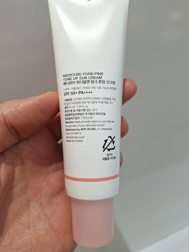  Medicube PDRN Pink Tone Up Sun Cream کرم ضد آفتاب تون آپ صورتی pdrn مدی کیوب 50 میل 