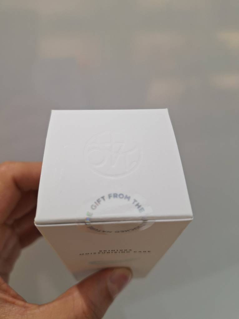  سرم Madagascar Centella Hyalu-Cica Blue Serum سرم آبرسان هیالو-سیکا بلو اسکین ۱۰۰۴ (SKIN1004) 