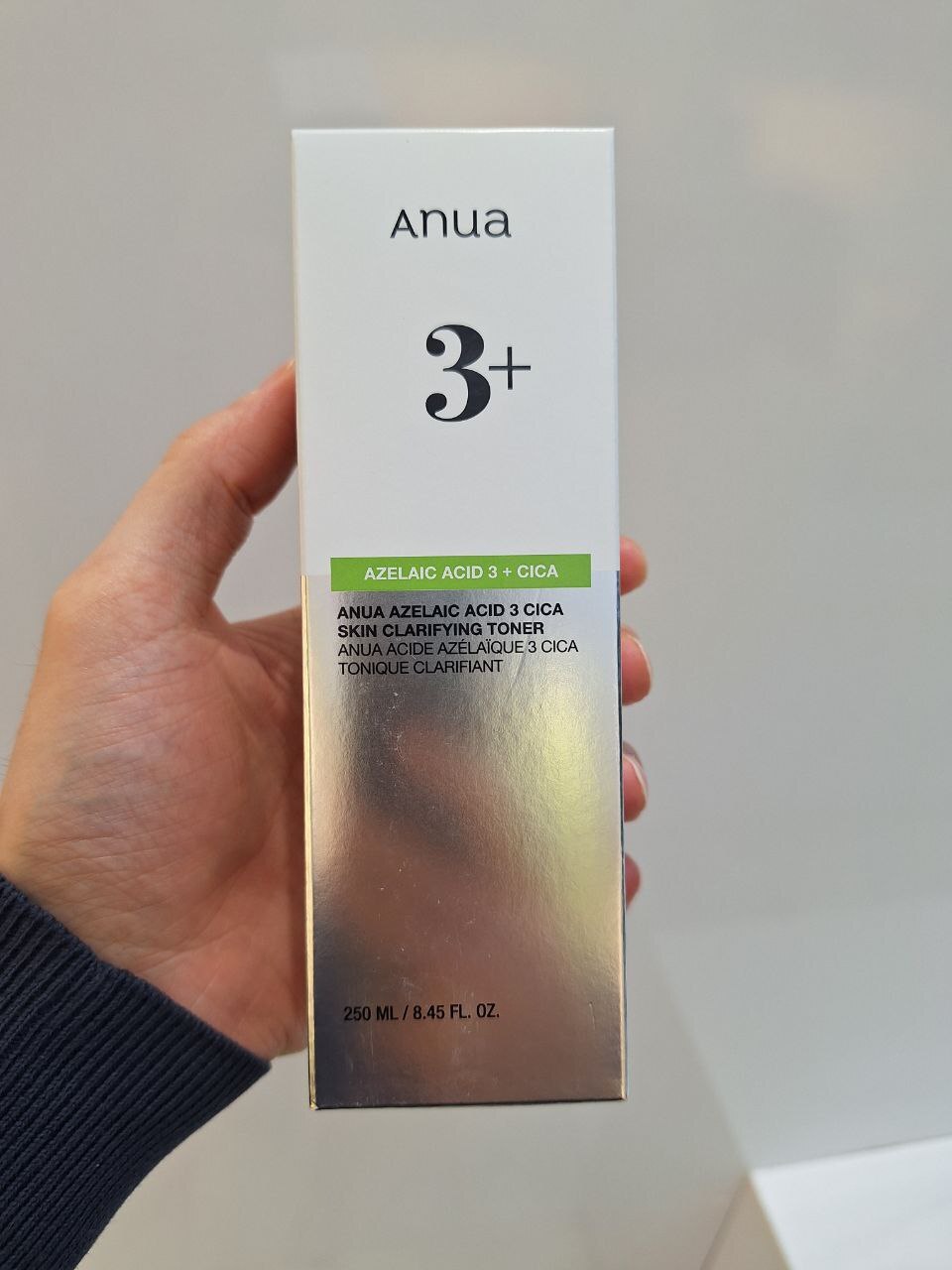 تونر ضد قرمزی و شفافکننده پوست سیکا و آزلائیک اسید ۳ آنوا
